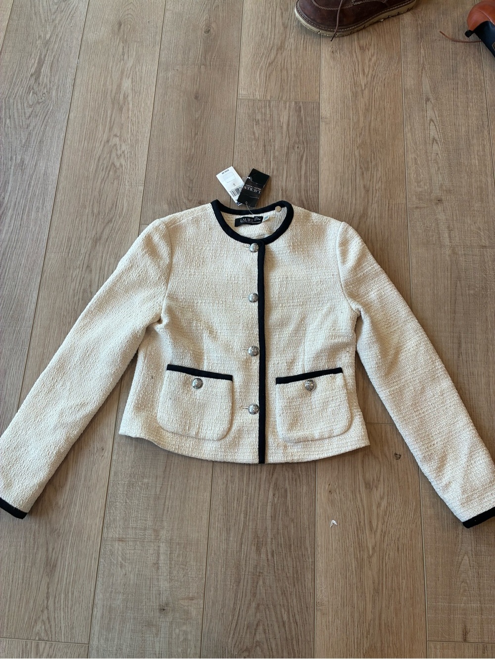 NWT Ralph Lauren Cropped Cream Bouclé Jacket with Black Trim silver buttons